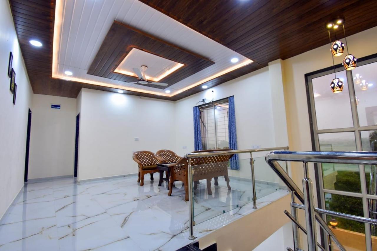 Beauty And The Beast 4Bhk Villa Lonavala Exterior photo